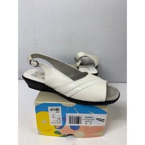 Easy Street Womens Harriet White Patent Heeled Sandals Slingbacks Block Heel 10M
